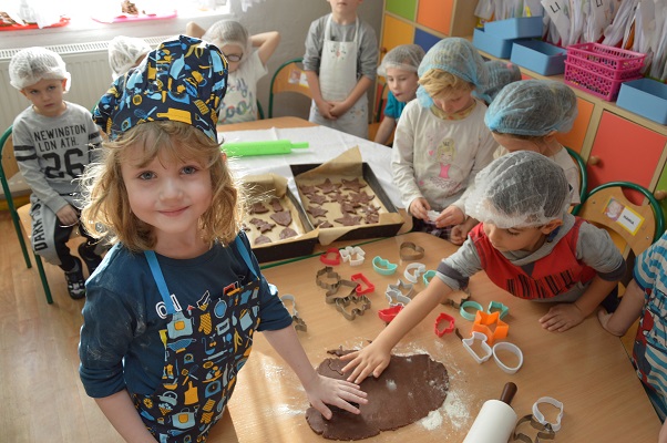 zdjęcie do
														 artykułu: Pieczemy świąteczne pierniczki