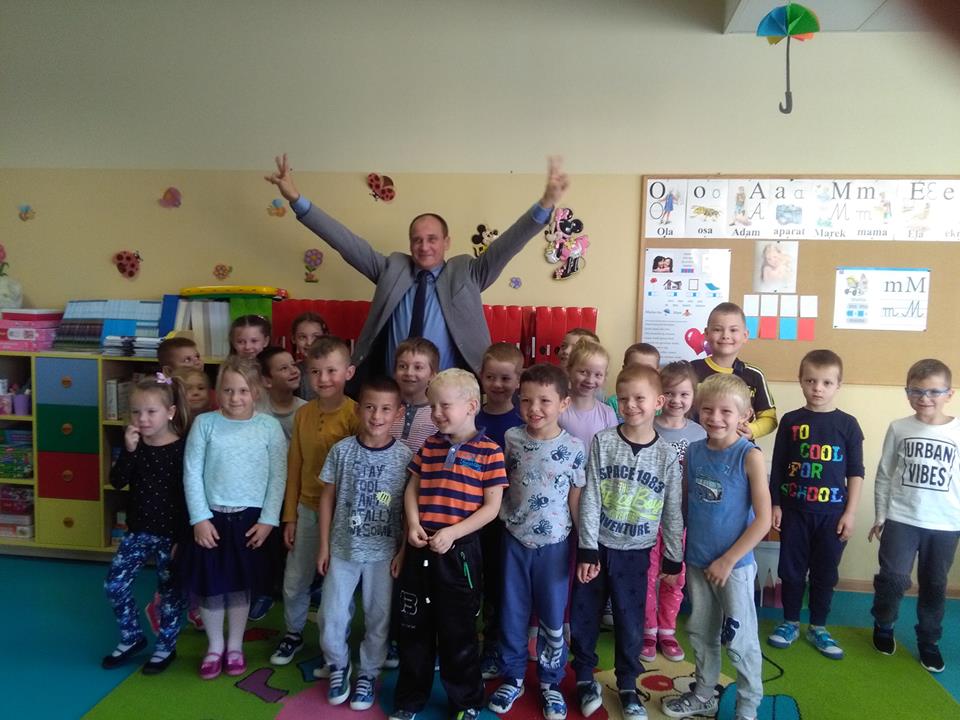 zdjęcie do
														 artykułu: Paweł Kukiz wśród przedszkolaków