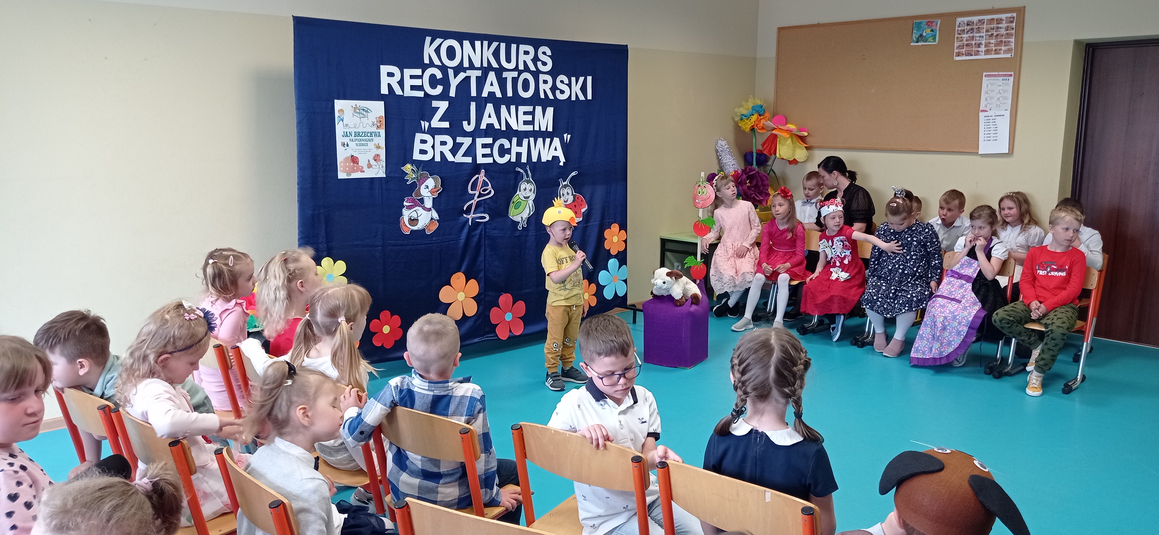 zdjęcie do
														 artykułu: Konkurs recytatorski „ Z Janem Brzechwą”