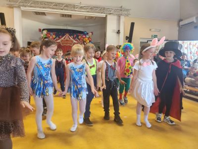 zdjęcie wprowadzające do artykułu: Mama i Tata w Cyrku Magic - Dzień Rodziny