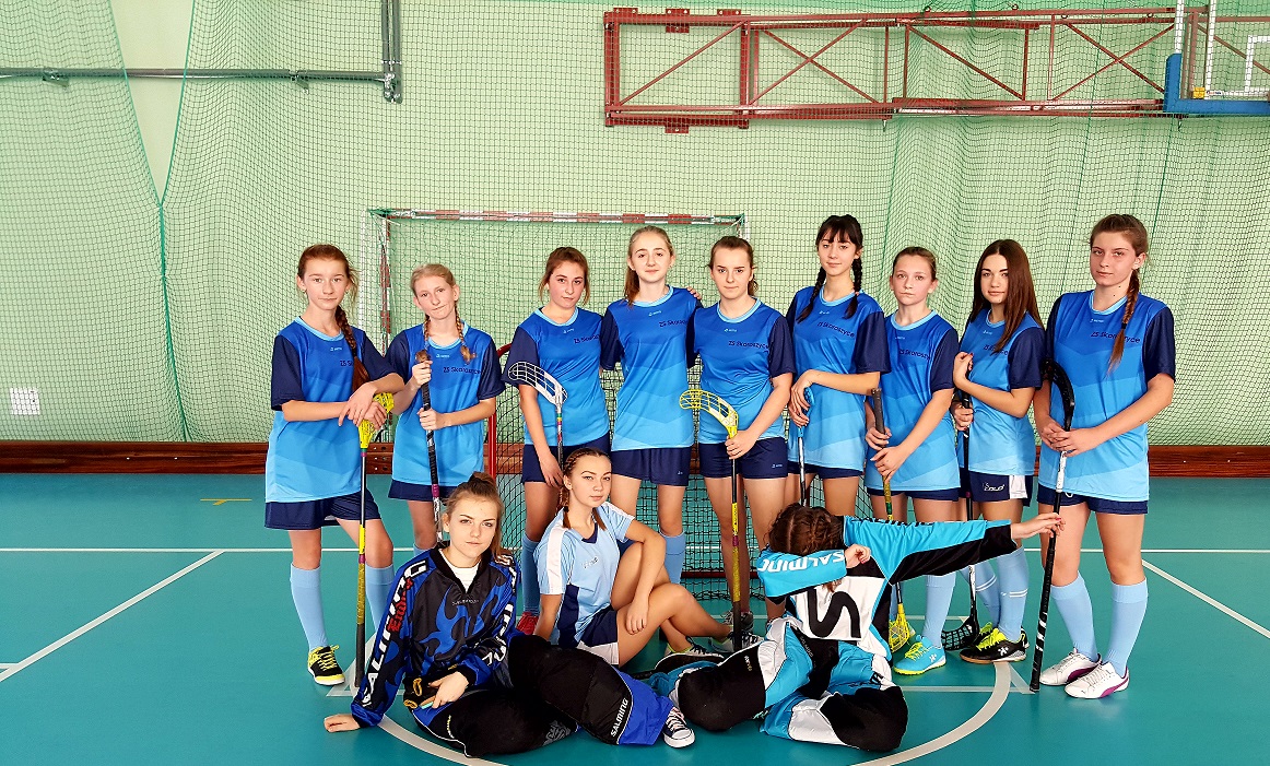 zdjęcie do
														 artykułu: Finał Powiatowy w Unihokeju Dziewcząt