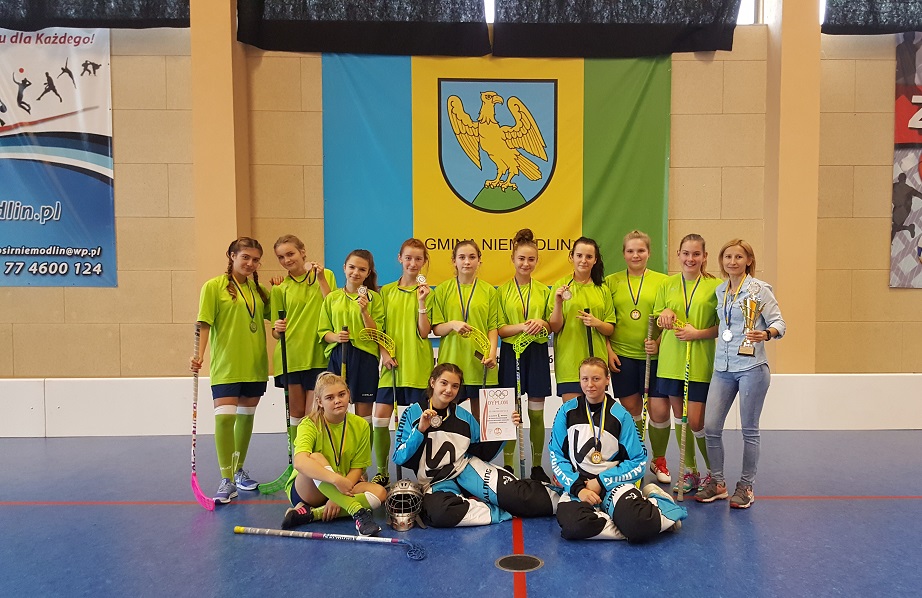 zdjęcie do
														 artykułu: IGRZYSKA MŁODZIEŻY SZKOLNEJ  W UNIHOKEJU DZIEWCZĄT STARSZYCH