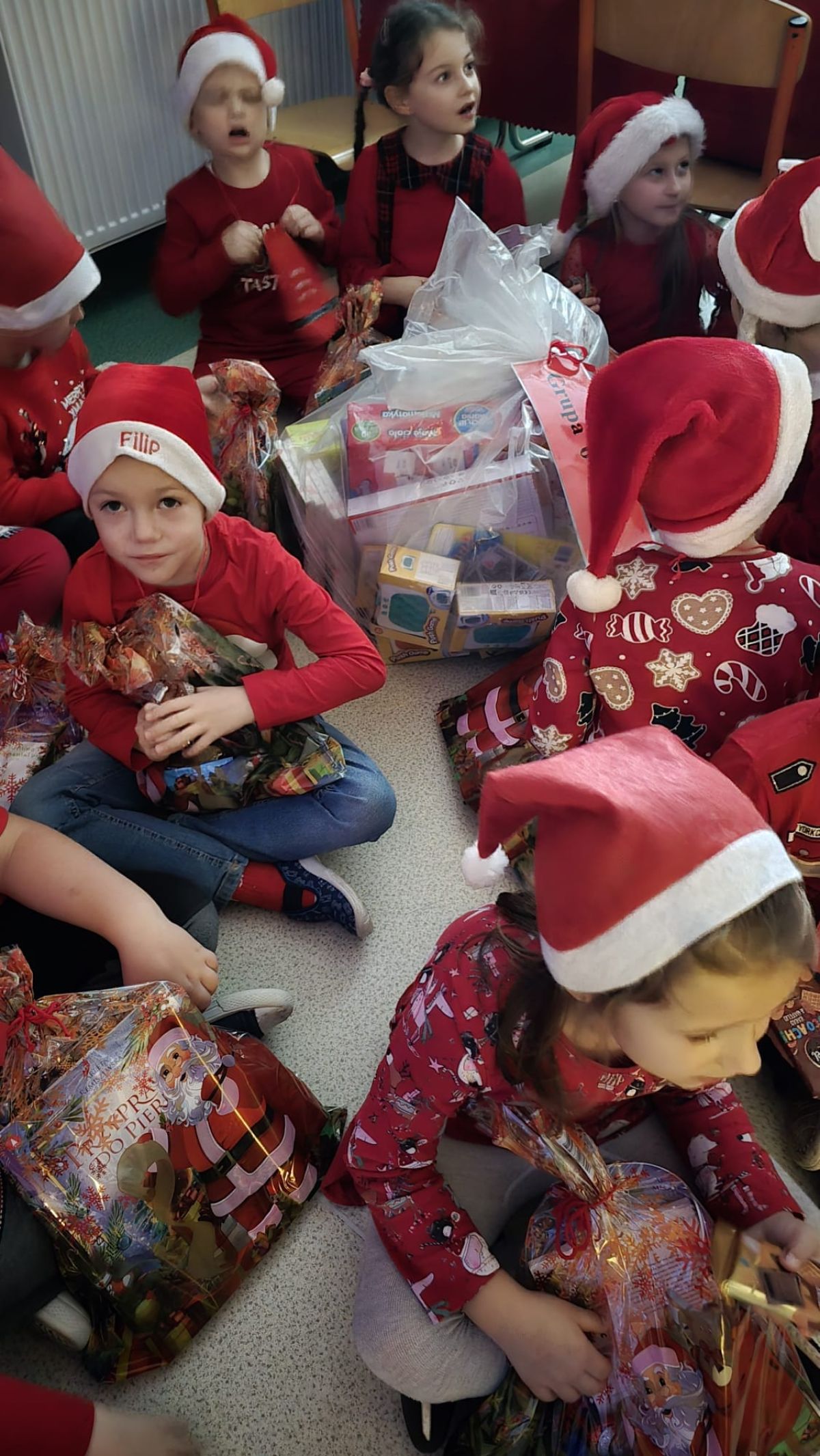 469365825 983038240517260 8075372999820459875 n