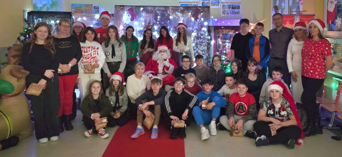 469426729 983037850517299 3854493441045557468 n