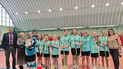 zdjęcie do
														 artykułu: MISTRZYNIE WOJEWÓDZTWA OPOLSKIEGO W UNIHOKEJU