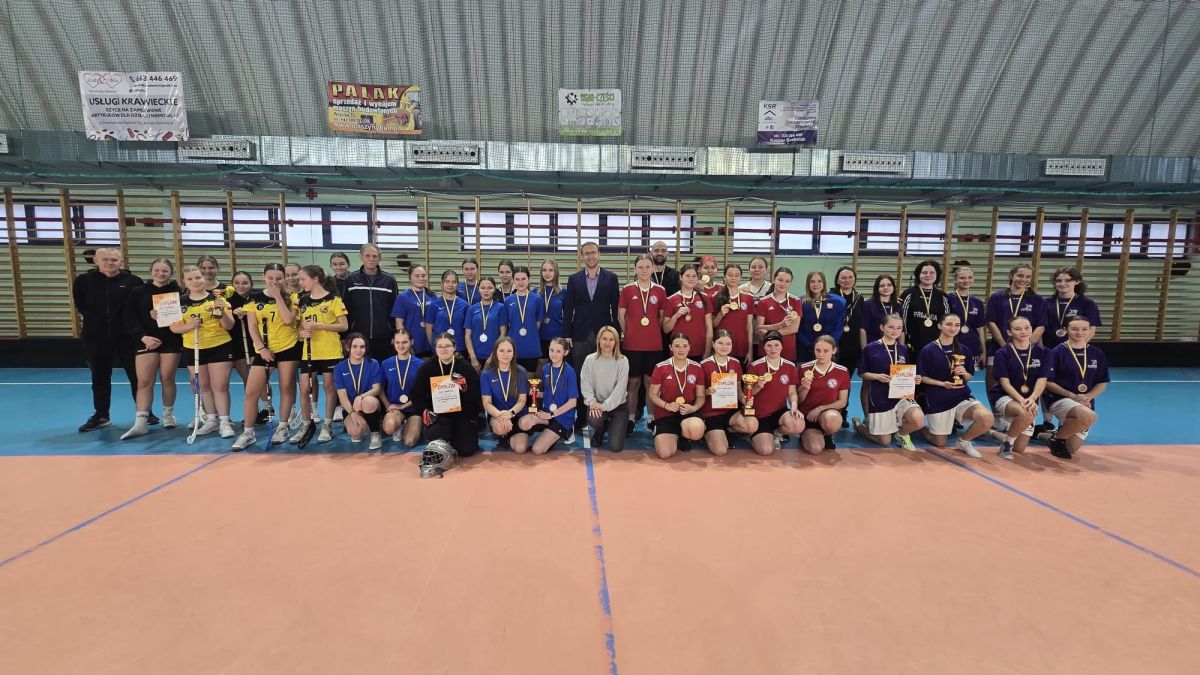 zdjęcie do
														 artykułu: FINAŁY WOJEWÓDZKIE W UNIHOKEJU DZIEWCZĄT