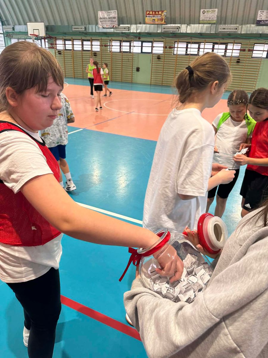 587945253 1259789496175465 688108455903872717 n